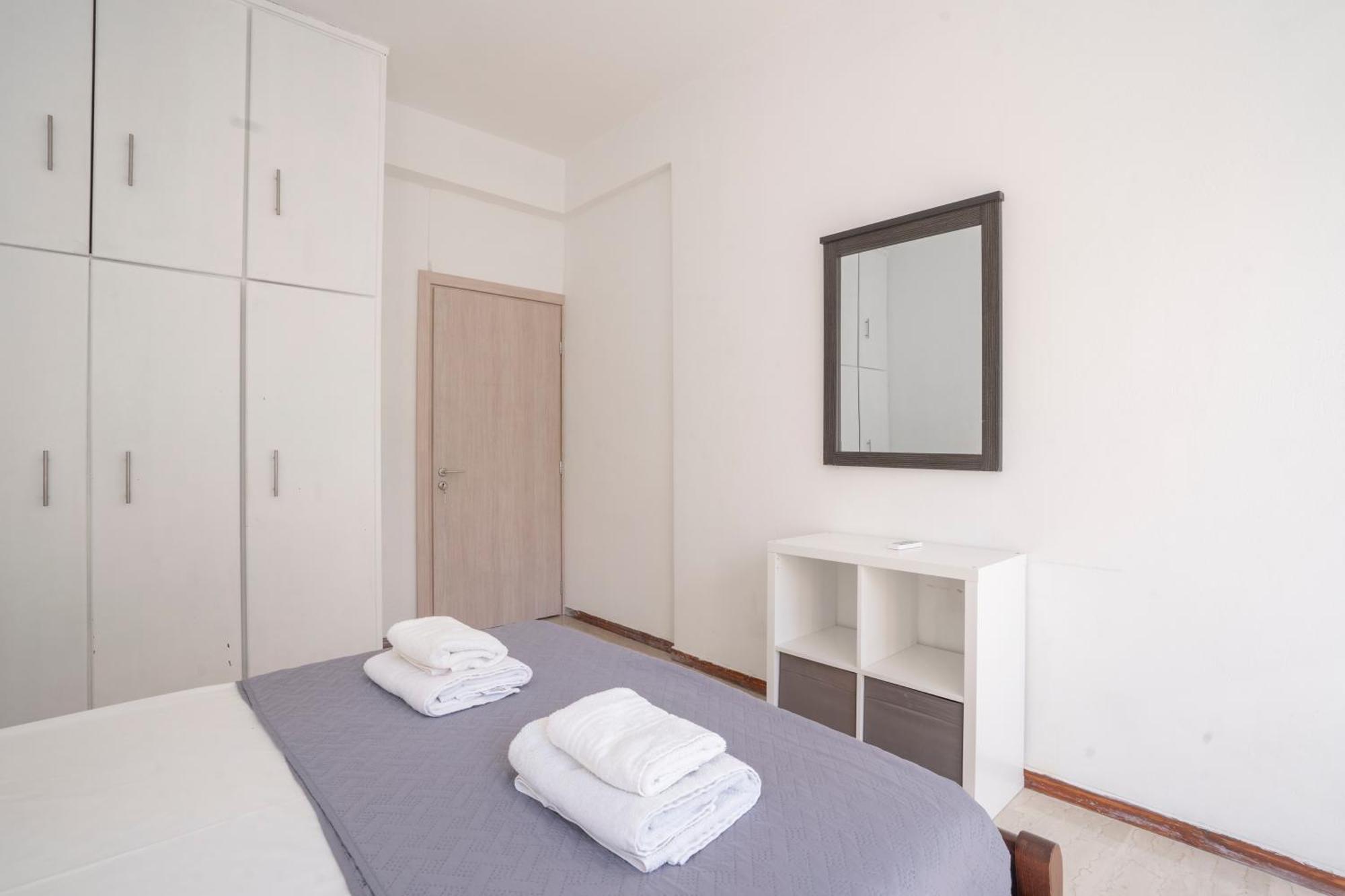 Silk Mill Leonnatou, Centre Apartment *